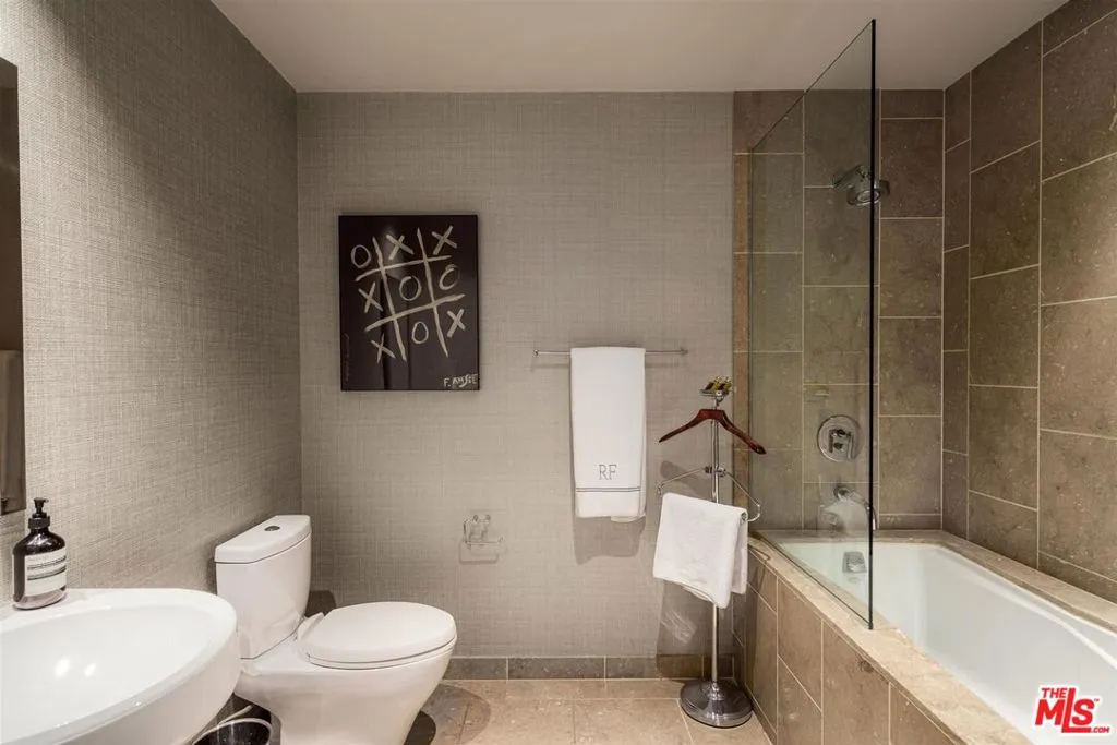 6250 Hollywood Boulevard 6k, Los Angeles, California 90028 home-pic-14